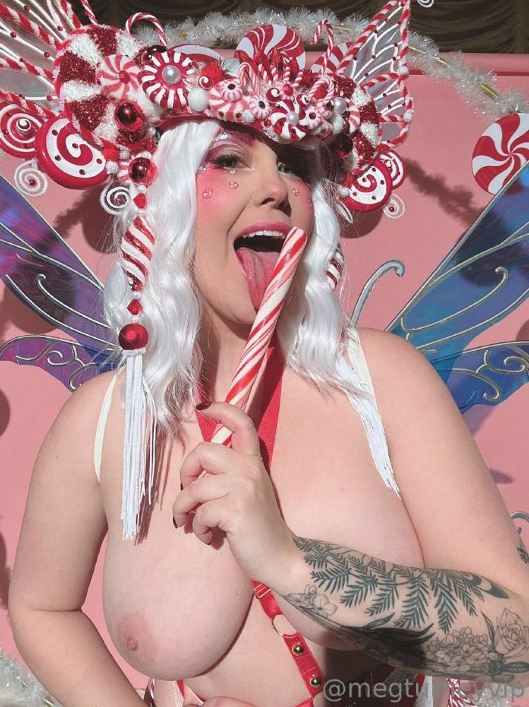 Meg Turney Tongue Licking Christmas Onlyfans Set Leaked - #3