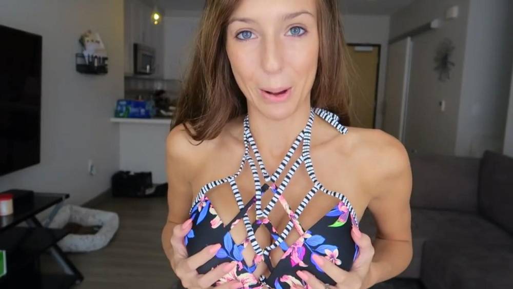 Taylor Alesia Sexy Swimsuits Try-On Video Leaked - #11