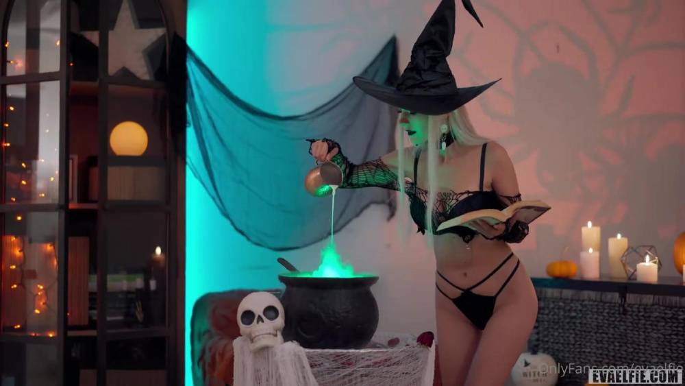 Eva Elfie Blowjob Witch Cosplay OnlyFans Video Leaked - #7