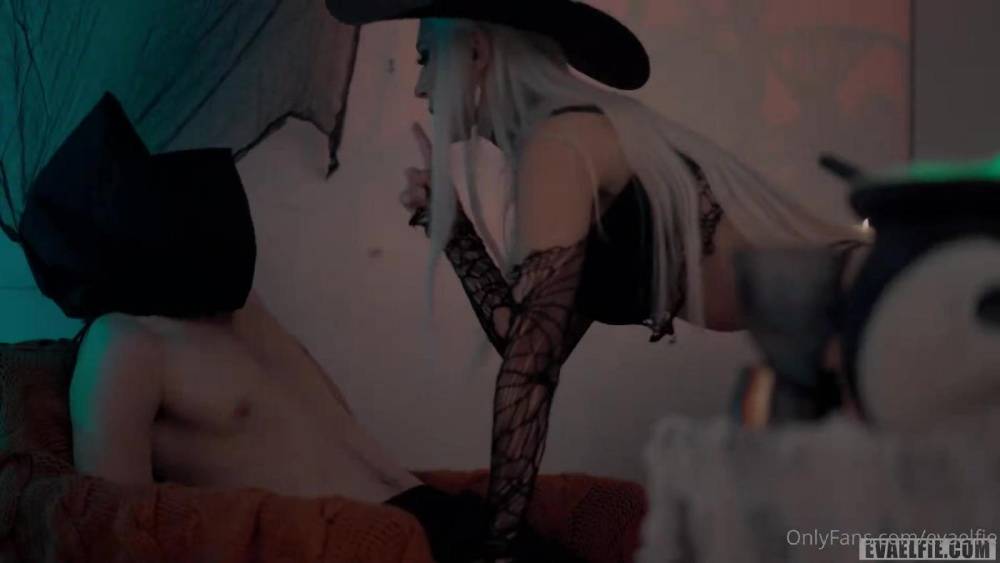 Eva Elfie Blowjob Witch Cosplay OnlyFans Video Leaked - #6