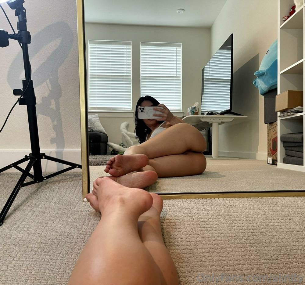 Alinity Nude Ass Teasing Selfies Onlyfans Set Leaked - #5