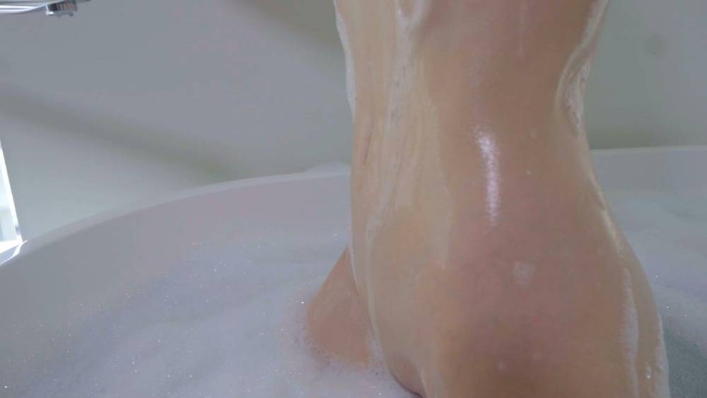 Piper Blush Nude Bath Wash Video Leaked - #7