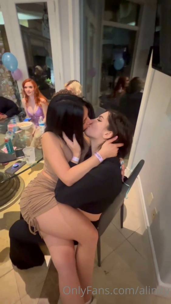 Alinity Fandy Lesbian French Kiss PPV Onlyfans Video Leaked - #3