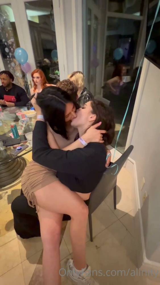 Alinity Fandy Lesbian French Kiss PPV Onlyfans Video Leaked - #2