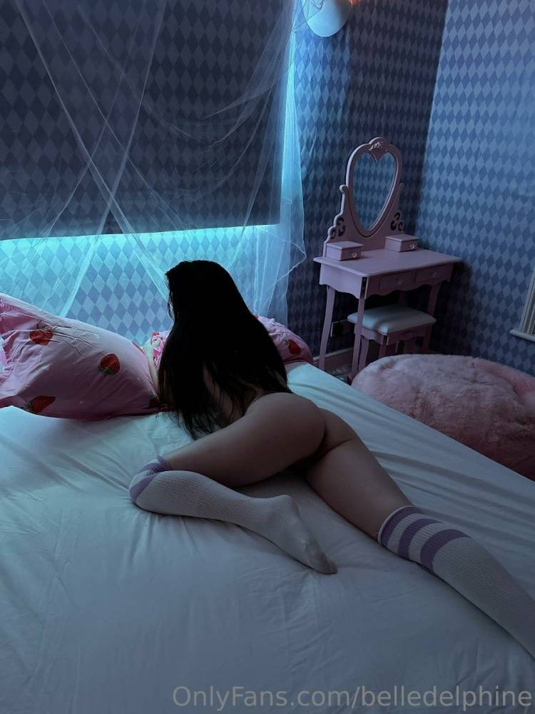 Belle Delphine Nude Cam Girl Bedroom Onlyfans Set Leaked - #13