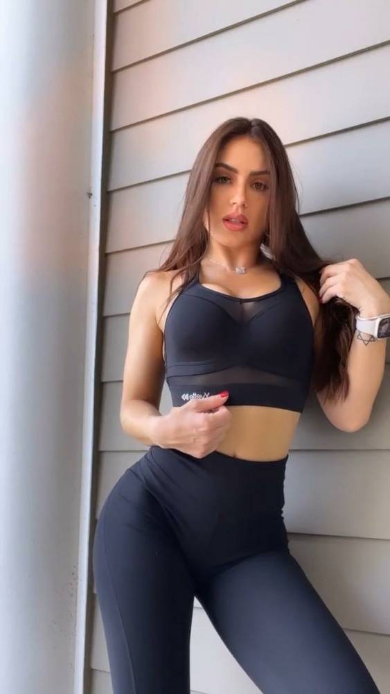 Giovanna Eburneo Tight Leggings Posing Video Leaked - #3