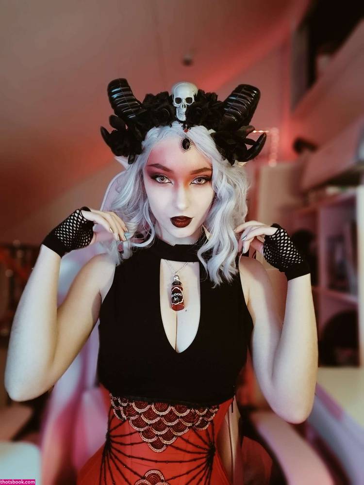 FallCosplay Alessia Medina OnlyFans Photos #2 - #3