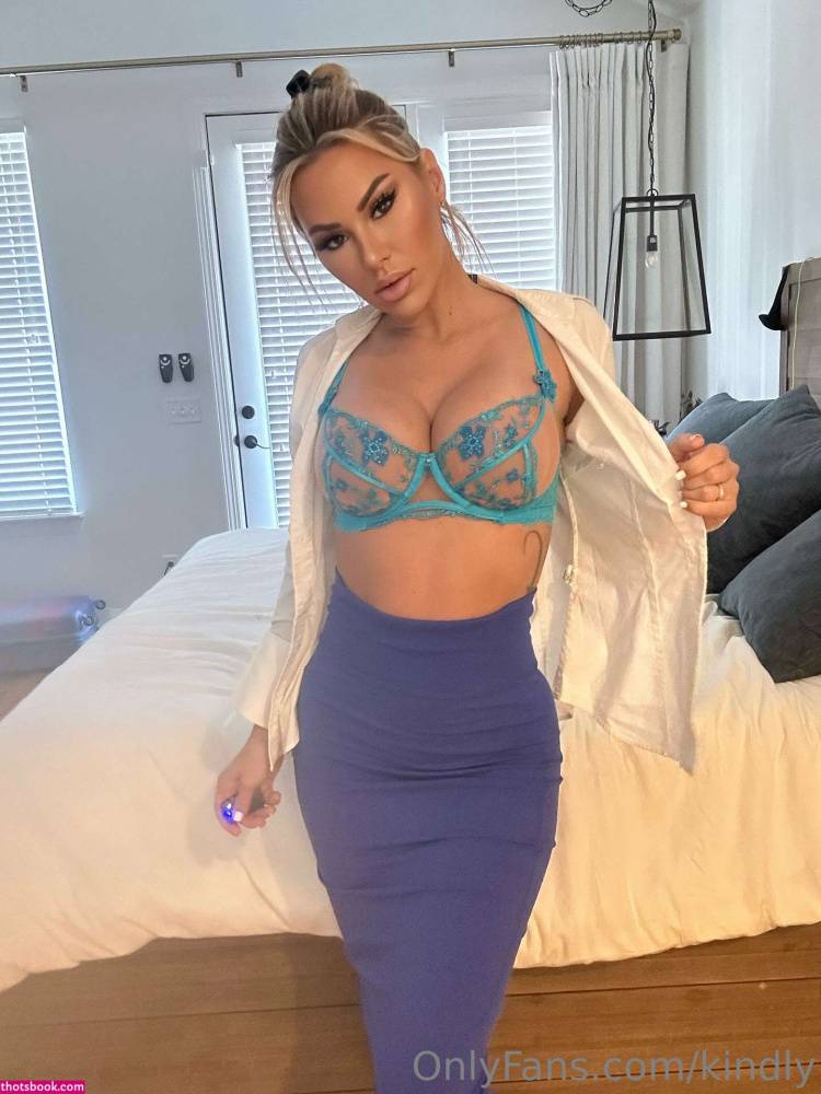 Kindly Myers OnlyFans Photos #13 - #4