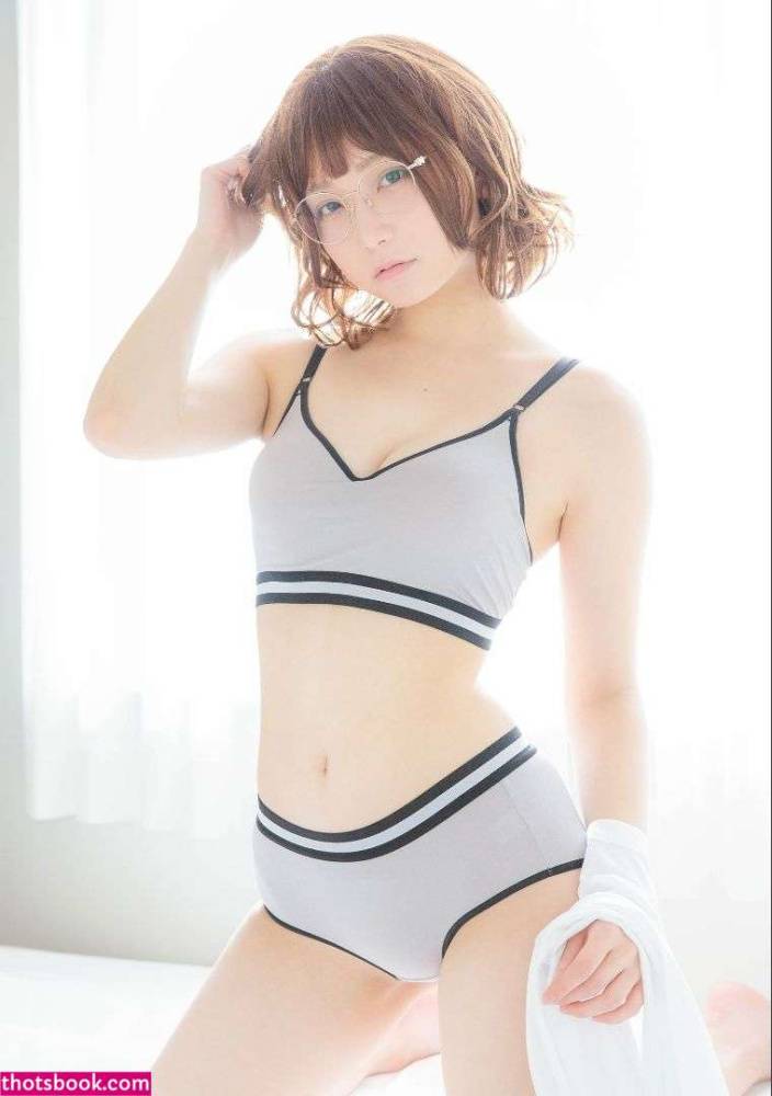 Marina Amatsu Photos #3 - #8