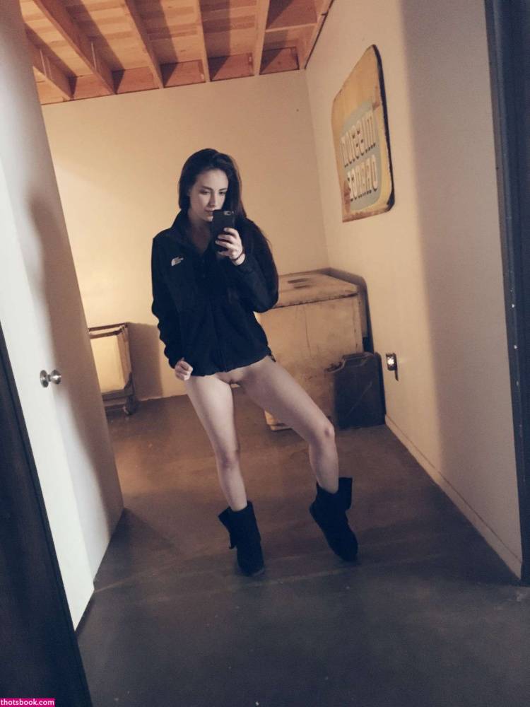 Casey Calvert OnlyFans Photos #3 - #4