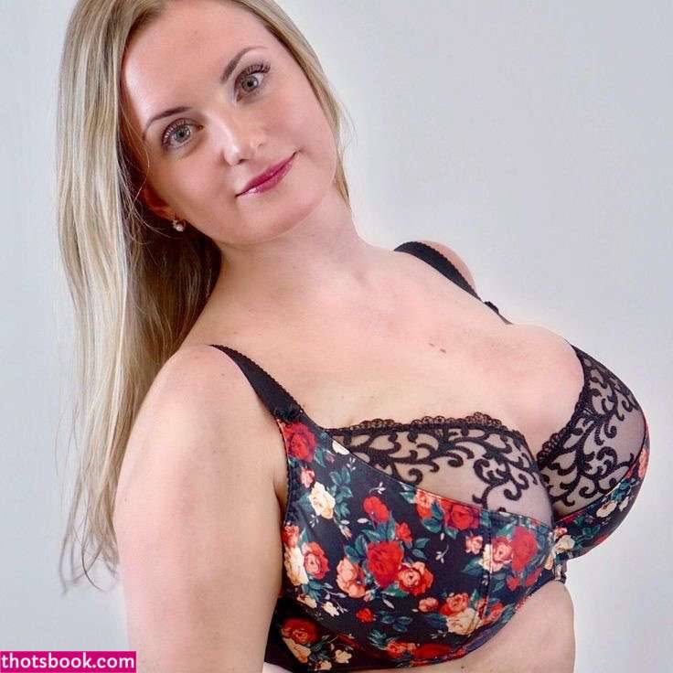 Maria Body Photos #7 - #1