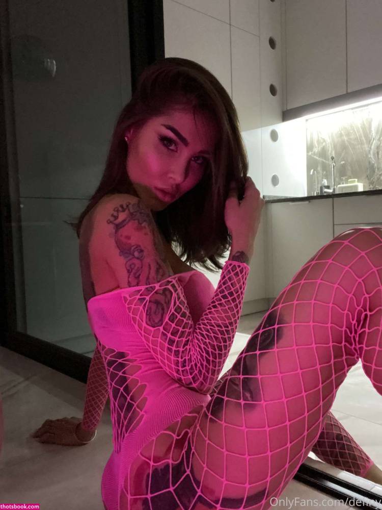 Elizabeth Definhy OnlyFans Photos #15 - #2