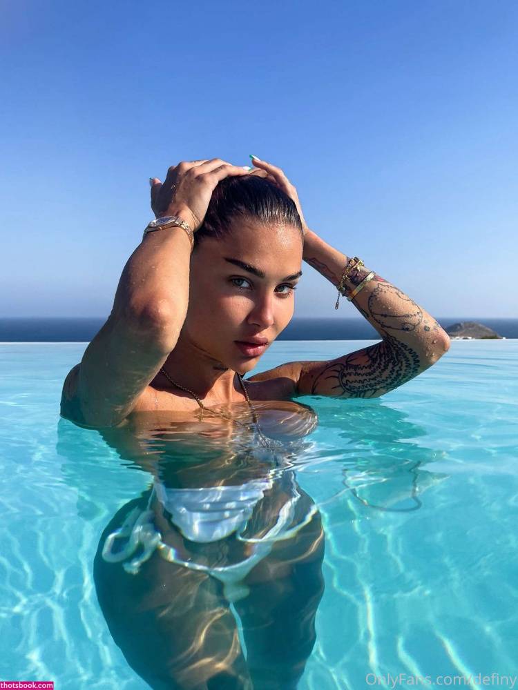 Elizabeth Definhy OnlyFans Photos #15 - #12