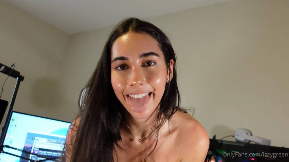 Izzy Green Reverse Cowgirl POV OnlyFans Video Leaked - #4