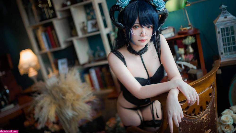 Miu Cosplayer Nude Photos #13 - #11