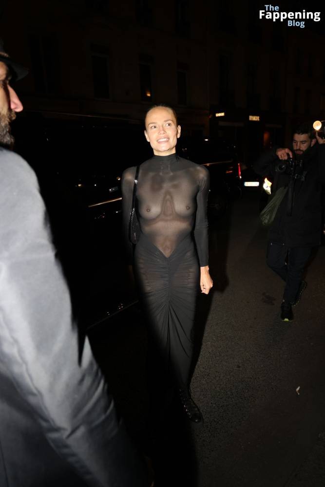 Natasha Poly Stuns With Her Nude Tits at Lila Moss’s Birthday Party at Le Bristol in Paris (40 Photos) - #7