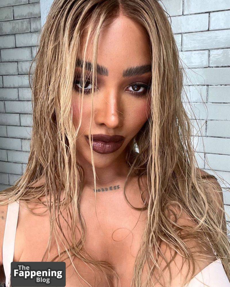 Munroe Bergdorf Nude & Sexy Collection (31 Photos) | Photo: 802733