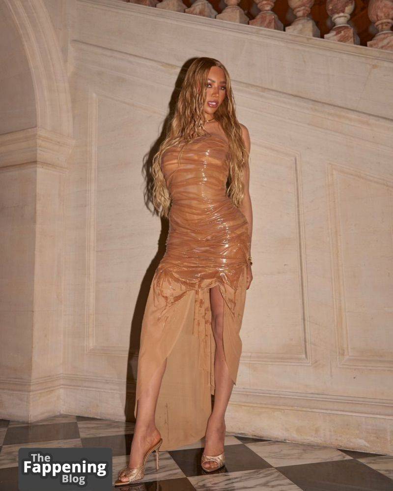 Munroe Bergdorf Nude & Sexy Collection (31 Photos) | Photo: 802755