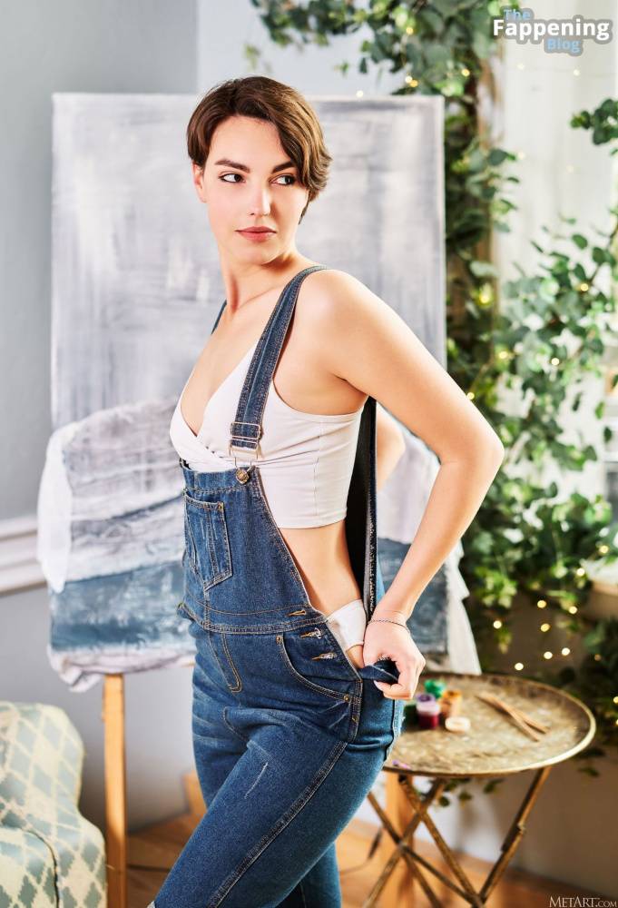 Erika Luchini Nude & Sexy – Overalls (128 Photos) | Photo: 802900