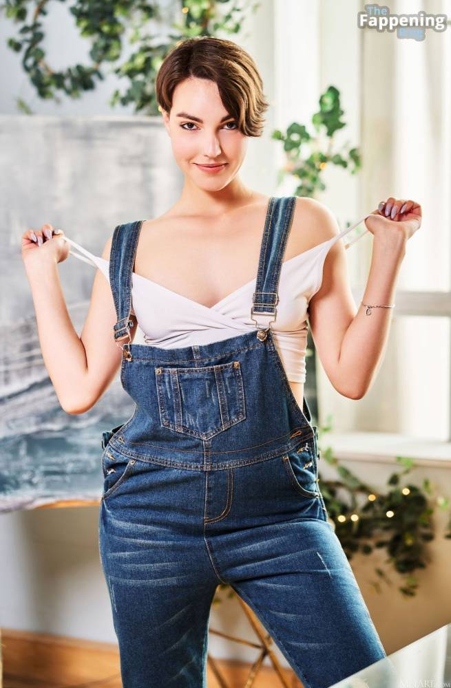Erika Luchini Nude & Sexy – Overalls (128 Photos) | Photo: 802901