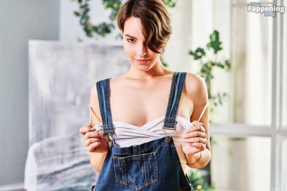 Erika Luchini Nude & Sexy – Overalls (128 Photos) - #10