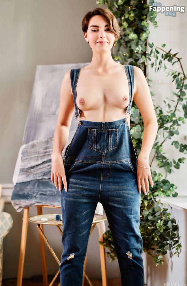 Erika Luchini Nude & Sexy – Overalls (128 Photos) | Photo: 802913
