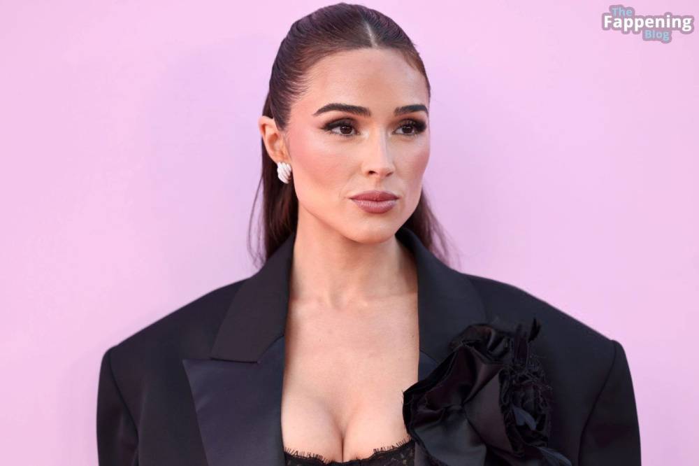 Olivia Culpo Displays Nice Cleavage at the 2024 Victoria’s Secret Show (43 Photos) - #21