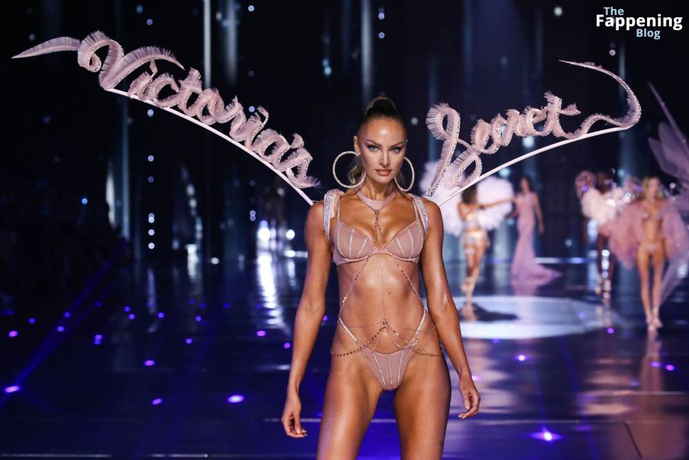 Candice Swanepoel Displays Her Sexy Body at the 2024 Victoria’s Secret Show (74 Photos) - #17