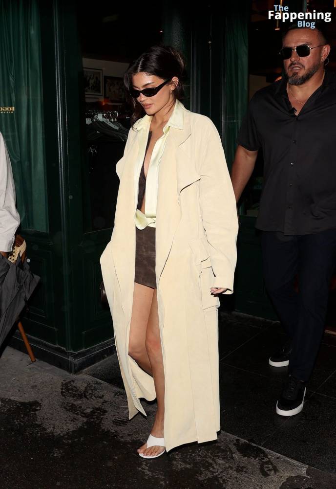 Kylie Jenner Flaunts Her Sexy Legs & Tits in Paris (29 Photos) - #20