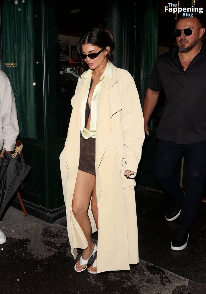 Kylie Jenner Flaunts Her Sexy Legs & Tits in Paris (29 Photos) - #24