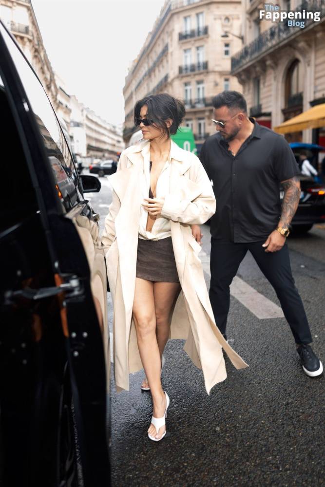 Kylie Jenner Flaunts Her Sexy Legs & Tits in Paris (29 Photos) - #12