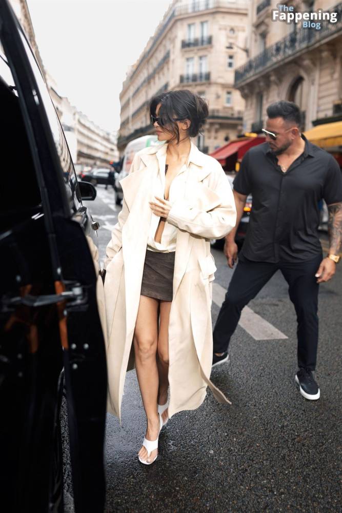 Kylie Jenner Flaunts Her Sexy Legs & Tits in Paris (29 Photos) - #14