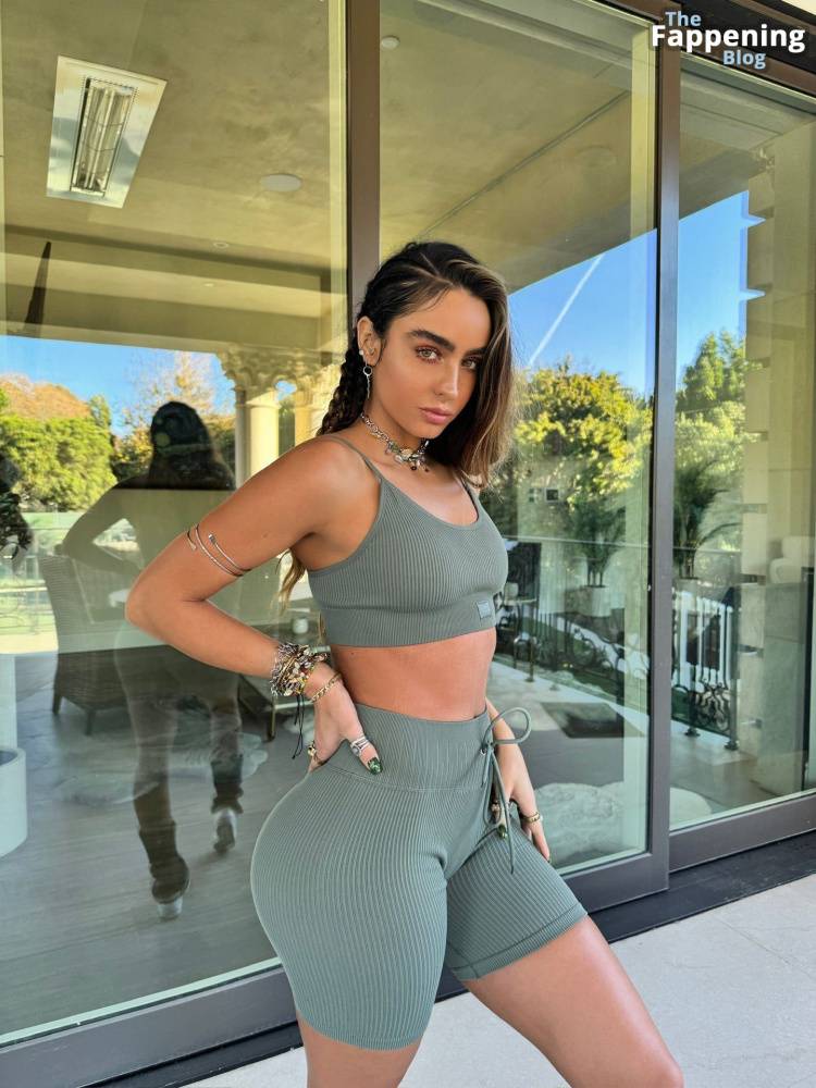 Sommer Ray Displays Her Fit Body in a New Shoot (27 Photos) - #21