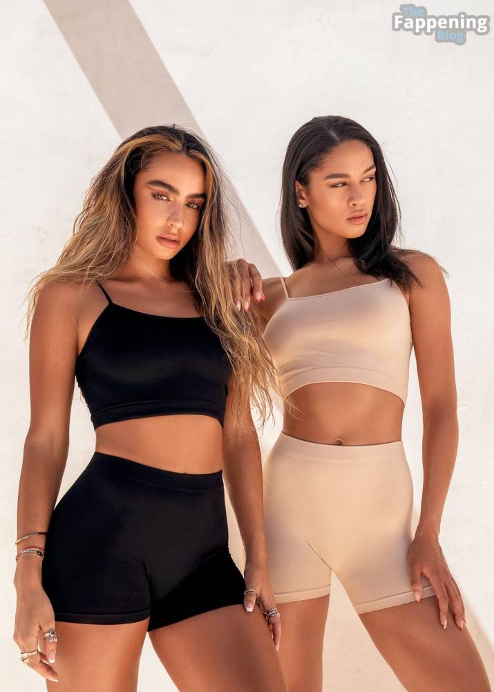 Sommer Ray Displays Her Fit Body in a New Shoot (27 Photos) - #22