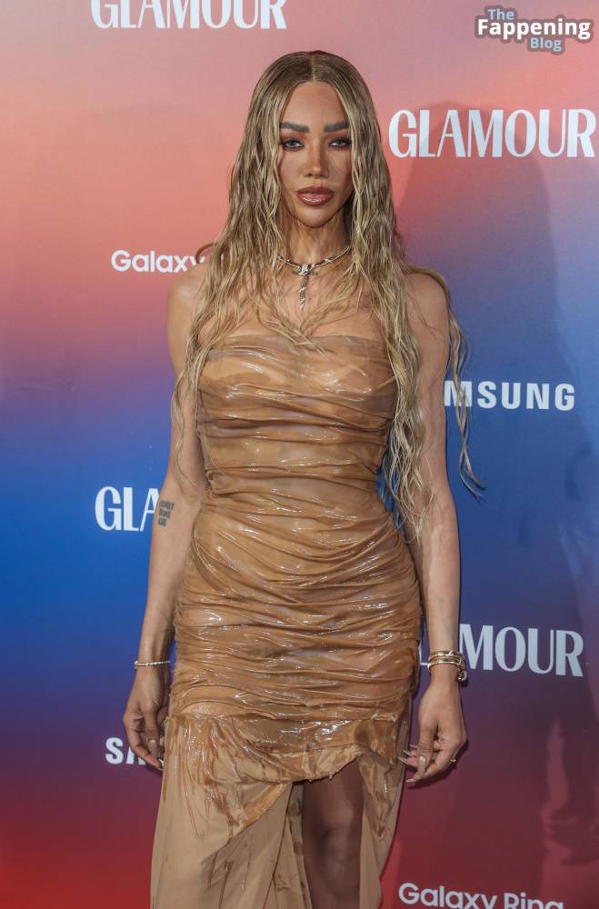 Munroe Bergdorf Stuns at the Glamour Women of the Year Awards (19 Photos) - #12