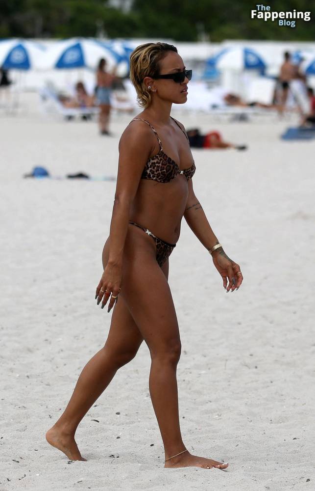 Karrueche Tran Shows Off Her Sexy Bikini Body on the Beach in Miami (87 Photos) - #28