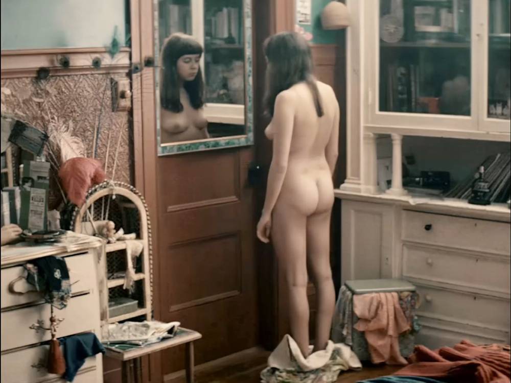 Bel Powley Nude & Sexy – The Diary of a Teenage Girl (5 Pics + Video) - #2