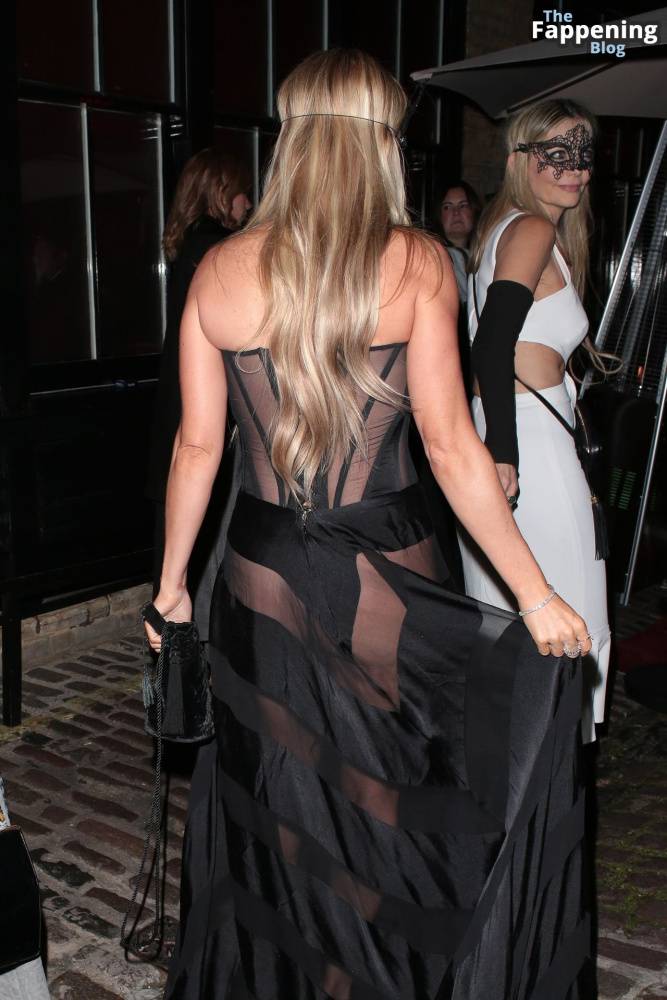 Ellie Goulding Makes a Very Busty Exit as She’s Seen Leaving Chiltern Firehouse (65 Photos) - #7