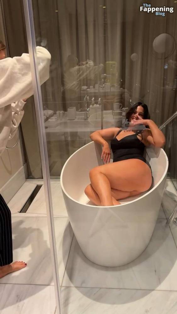 Ashley Graham Sexy (30 Pics + Video) - #20