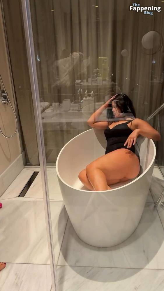 Ashley Graham Sexy (30 Pics + Video) - #22