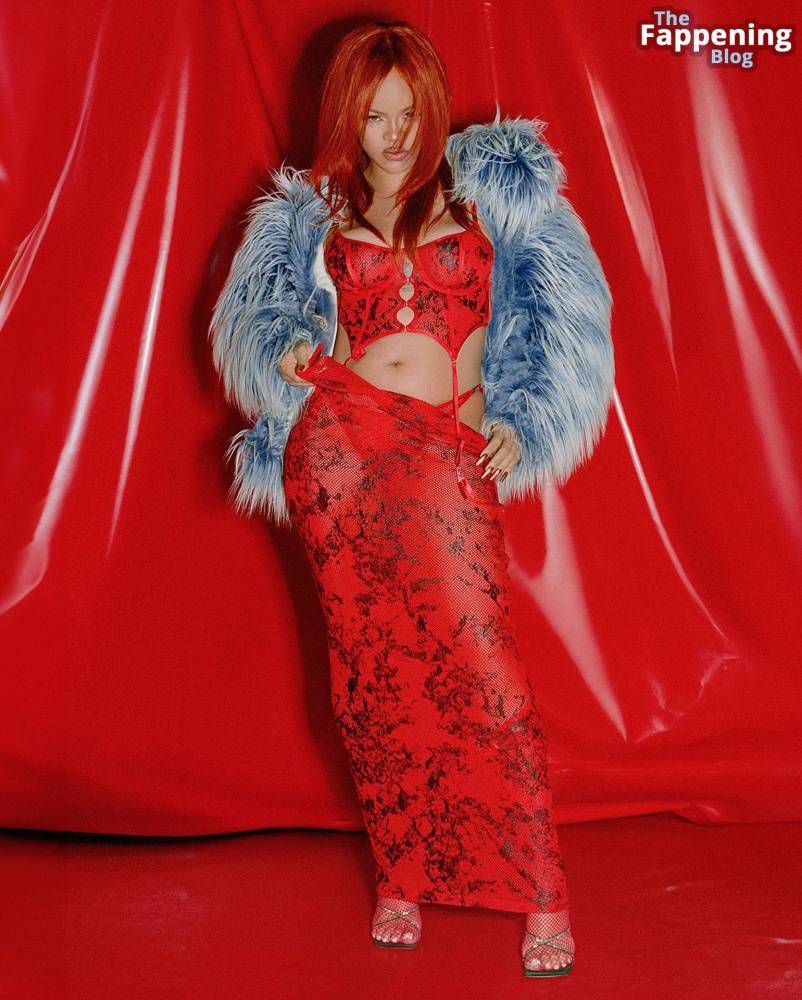 Rihanna Poses for a New Sexy Savage x Fenty Collection (7 Photos) - #6