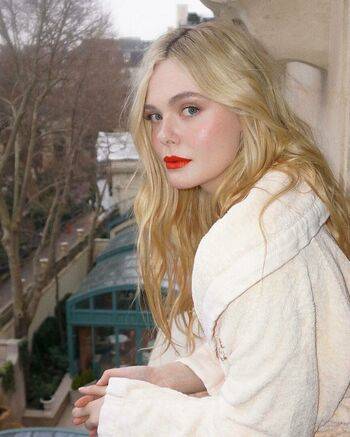 Elle Fanning / ellefanning Nude - #4