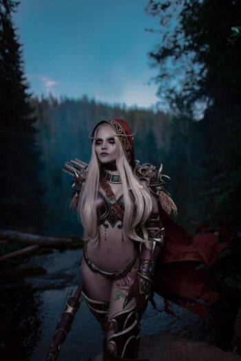 Christina Fink / Kalinka Fox Nude - #17