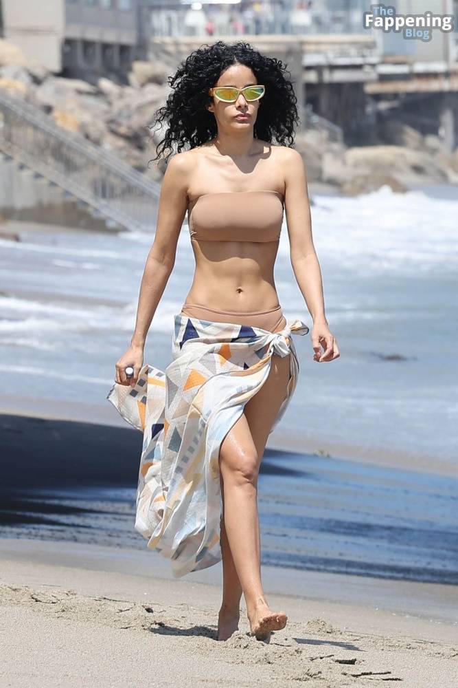 Massiel Taveras Stuns in a Bikini on the Beach in Malibu (48 Photos) - #15