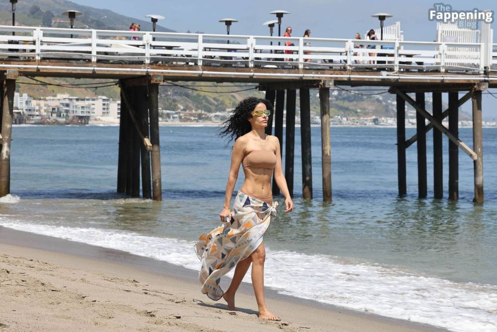 Massiel Taveras Stuns in a Bikini on the Beach in Malibu (48 Photos) - #19