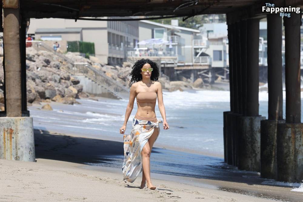 Massiel Taveras Stuns in a Bikini on the Beach in Malibu (48 Photos) - #6