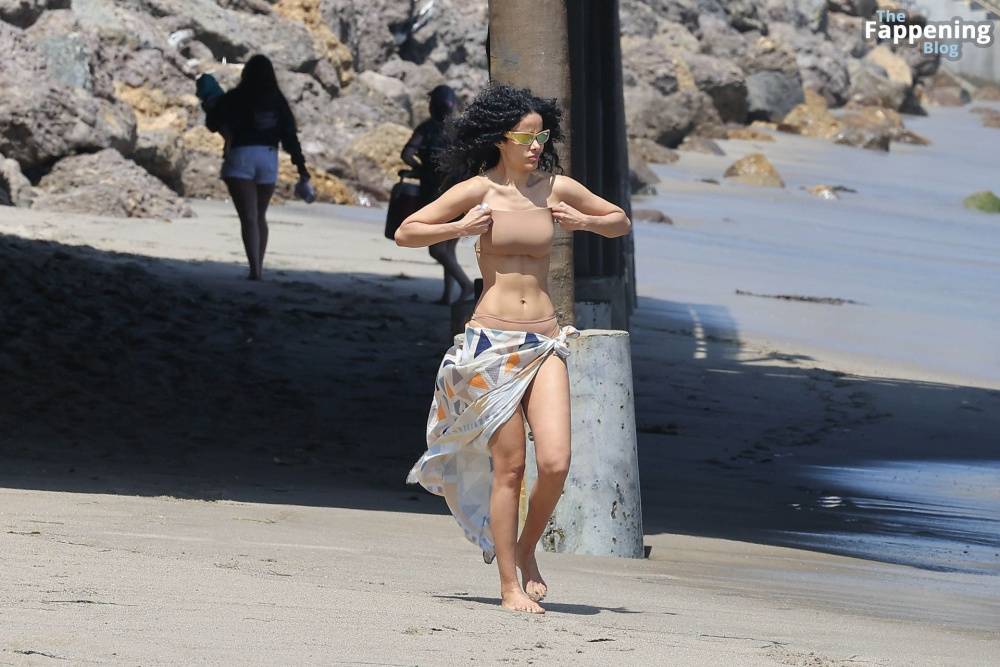 Massiel Taveras Stuns in a Bikini on the Beach in Malibu (48 Photos) - #25