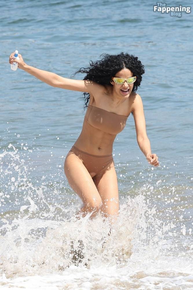 Massiel Taveras Stuns in a Bikini on the Beach in Malibu (48 Photos) - #17