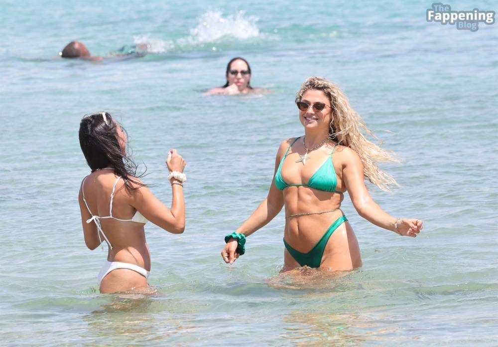 Antigoni Buxton & Paige Thorne Show Off Their Sexy Bikini Bodies (34 Photos) - #25