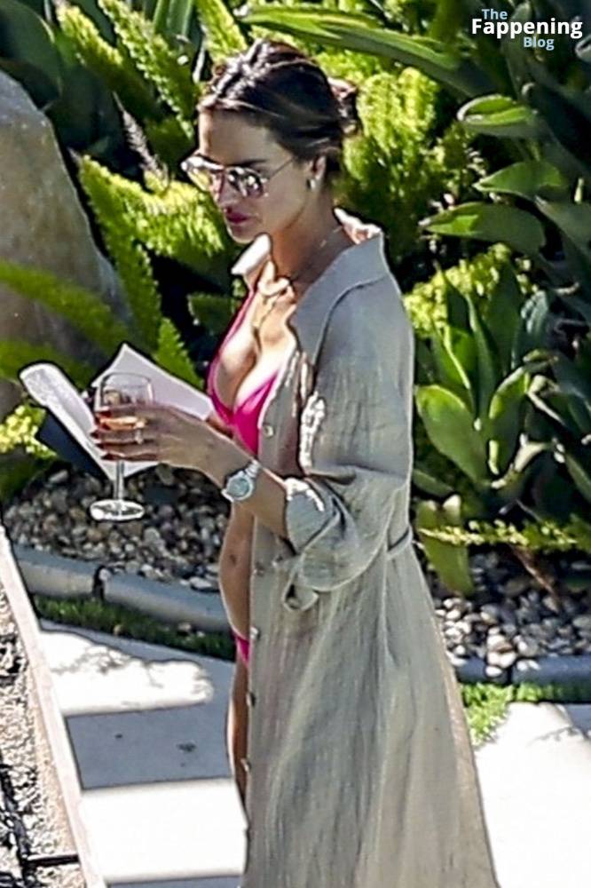 Alessandra Ambrosio Hits Up a Pool Party with Friends on Saturday Afternoon (141 Photos) - #30
